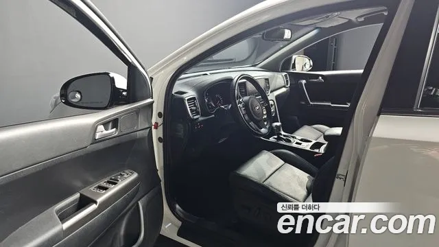 Kia Sportage 2021 — фото 10