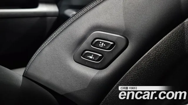 Hyundai Santafe 2021 — фото 29