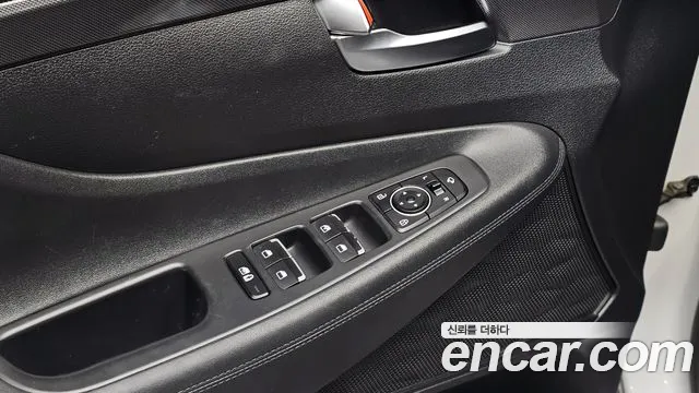 Hyundai Santafe 2021 — фото 30