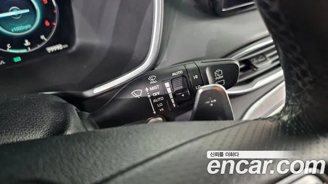 Hyundai Santafe 2021 — фото 28