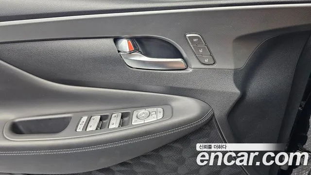 Hyundai Santafe 2021 — фото 29
