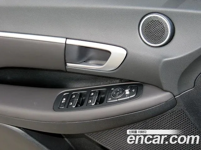 Hyundai Sonata 2023 — фото 11