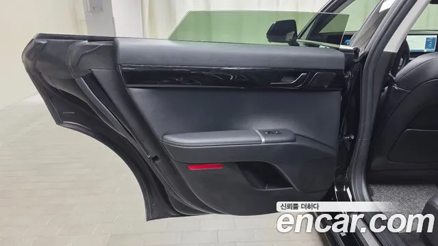 Hyundai Grandeur 2025 — фото 15