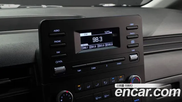 Hyundai Staria 2025 — фото 14