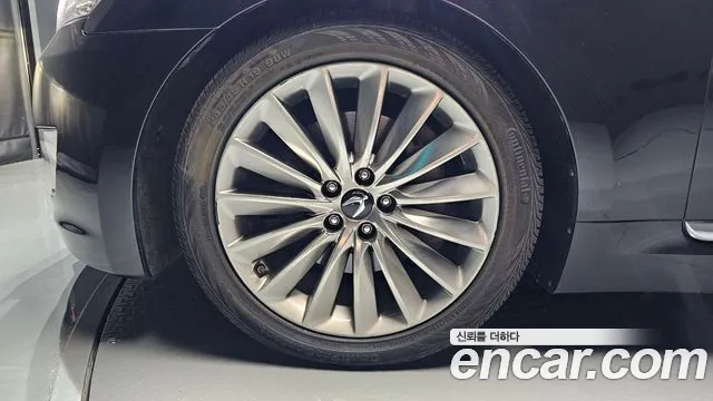 Hyundai Equus 2015 — фото 5
