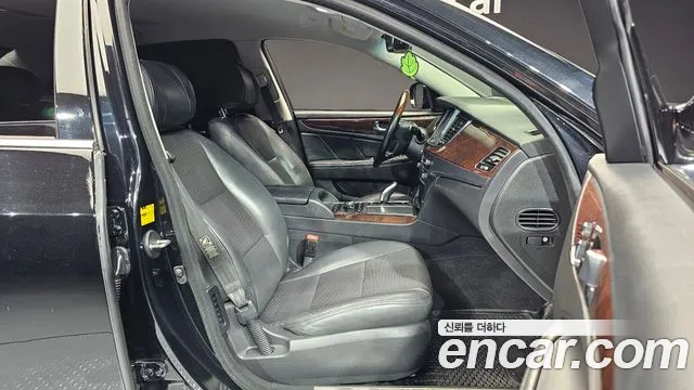 Hyundai Equus 2015 — фото 10