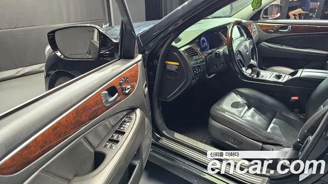 Hyundai Equus 2015 — фото 11