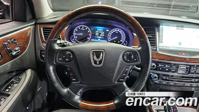 Hyundai Equus 2015 — фото 13