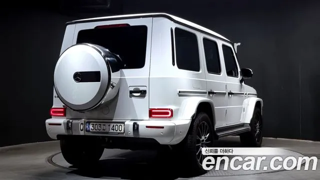 Mercedes-Benz G-Class 2023 — фото 2