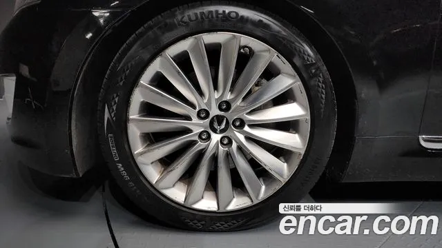 Hyundai Equus 2015 — фото 5