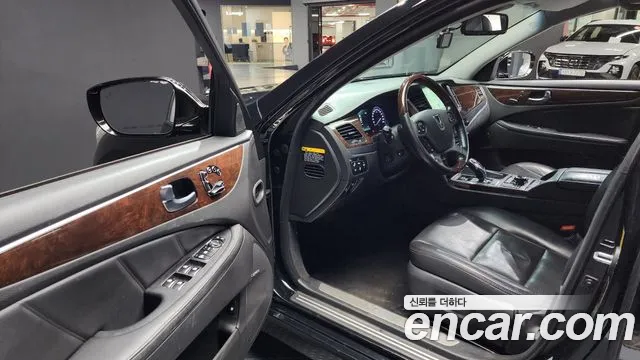 Hyundai Equus 2015 — фото 12