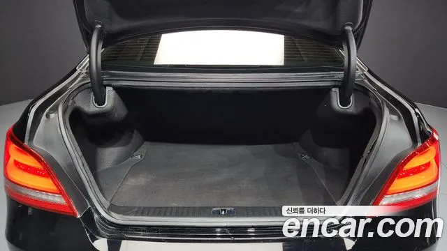 Hyundai Equus 2015 — фото 20