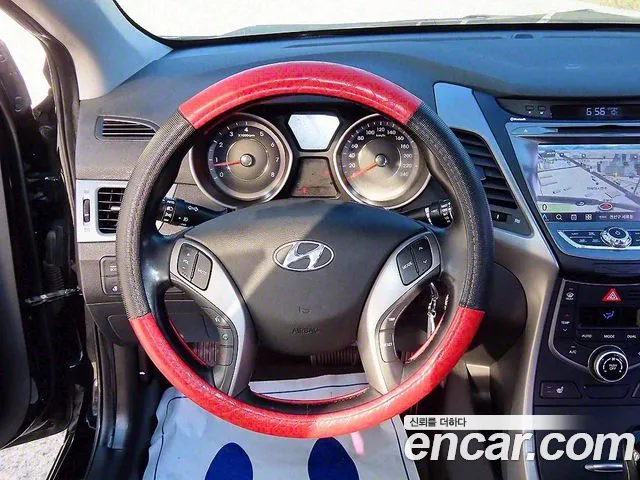 Hyundai AVANTE 2015 — фото 8