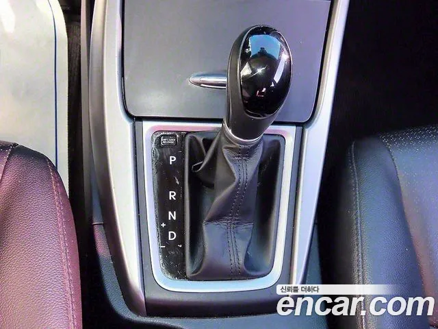 Hyundai AVANTE 2015 — фото 10