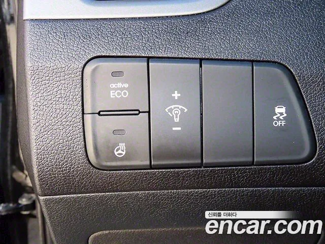 Hyundai AVANTE 2015 — фото 12