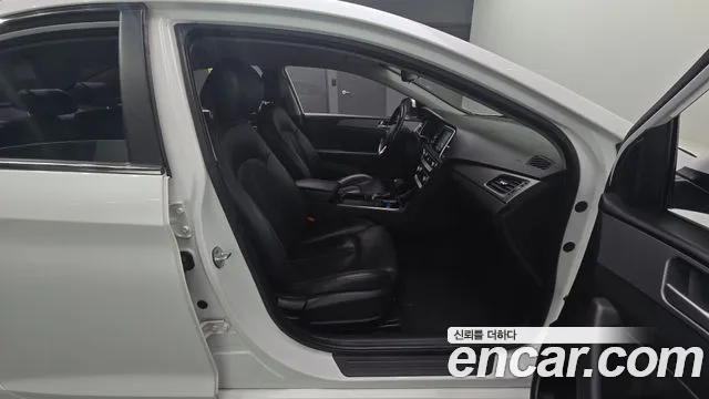 Hyundai Sonata 2018 — фото 13