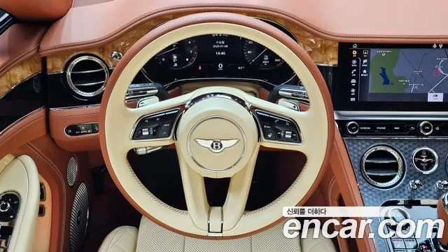 Bentley Continental 2022 — фото 12
