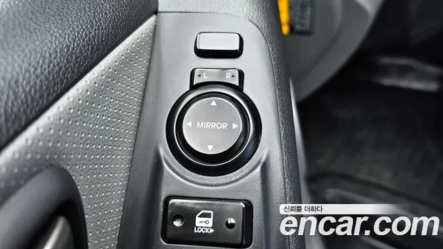 Hyundai Starex 2021 — фото 18