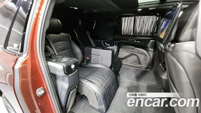 Cadillac Escalade 2022 — фото 12