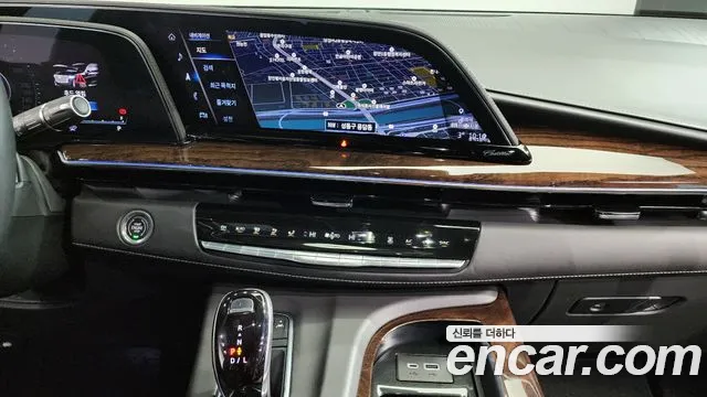 Cadillac Escalade 2022 — фото 14