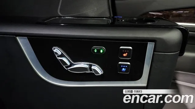 Cadillac Escalade 2022 — фото 18