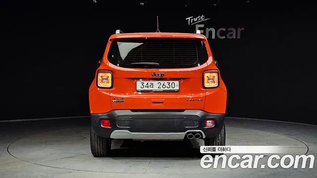 Jeep Renegade 2018 — фото 4