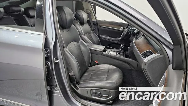 Hyundai Genesis 2015 — фото 10