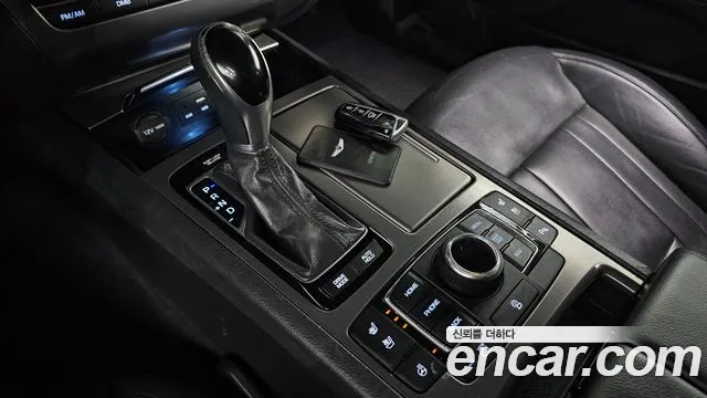 Hyundai Genesis 2016 — фото 9