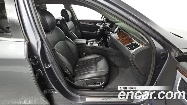 Hyundai Genesis 2016 — фото 12