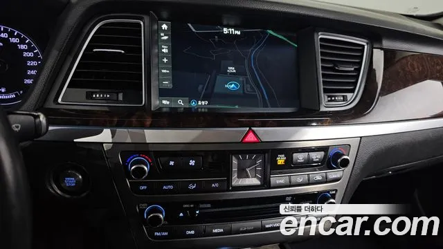 Hyundai Genesis 2016 — фото 18