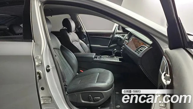Hyundai Genesis 2016 — фото 10
