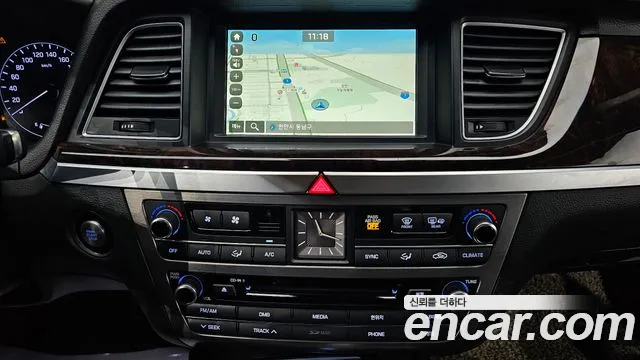 Hyundai Genesis 2016 — фото 17