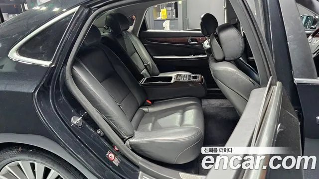 Hyundai Equus 2014 — фото 20