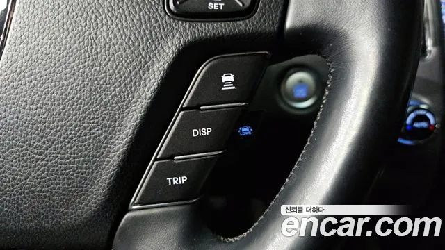 Hyundai Equus 2010 — фото 20
