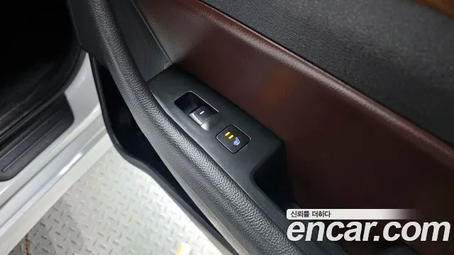 Hyundai Sonata 2018 — фото 20