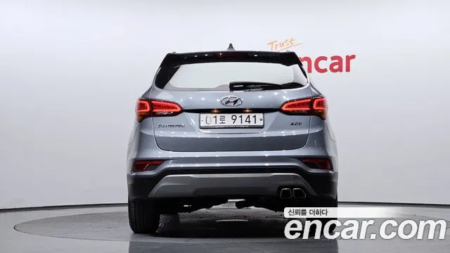 Hyundai Santafe 2018 — фото 4
