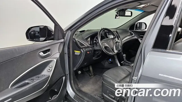 Hyundai Santafe 2018 — фото 11