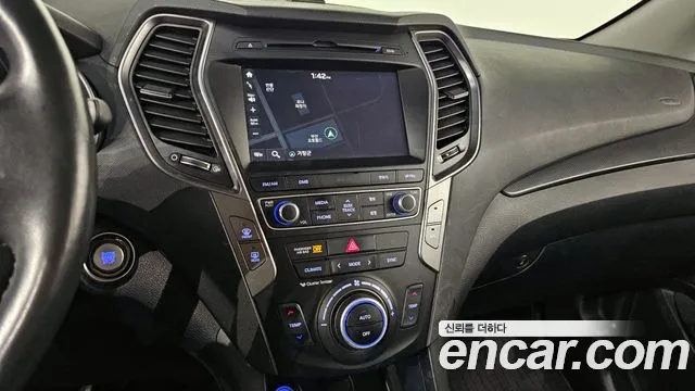 Hyundai Santafe 2018 — фото 17