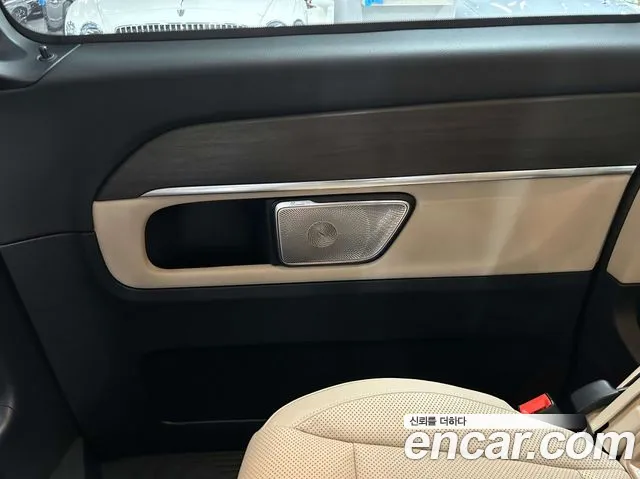 Mercedes-Benz V-Class 2025 — фото 16