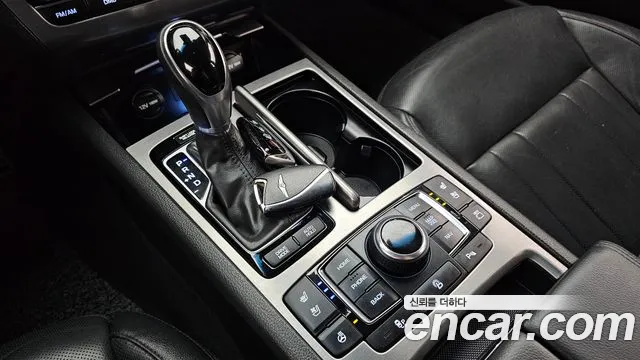 Hyundai Genesis 2016 — фото 9