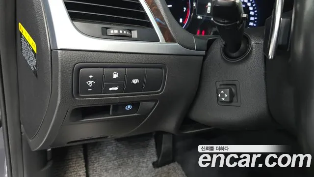 Hyundai Genesis 2015 — фото 13
