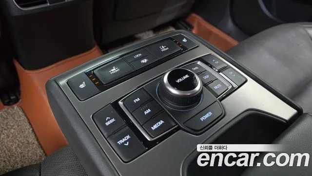 Hyundai Genesis 2015 — фото 17