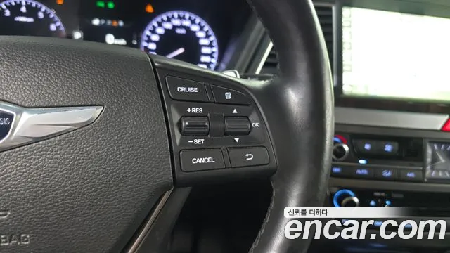 Hyundai Genesis 2015 — фото 19