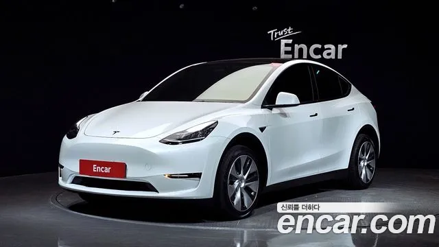 Tesla Model Y 2022 — фото 1