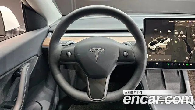 Tesla Model Y 2022 — фото 13