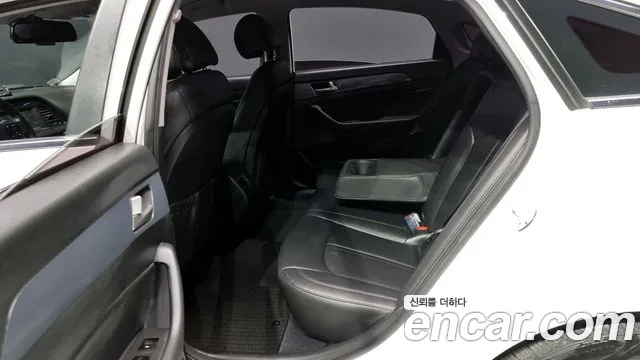 Hyundai Sonata 2015 — фото 12