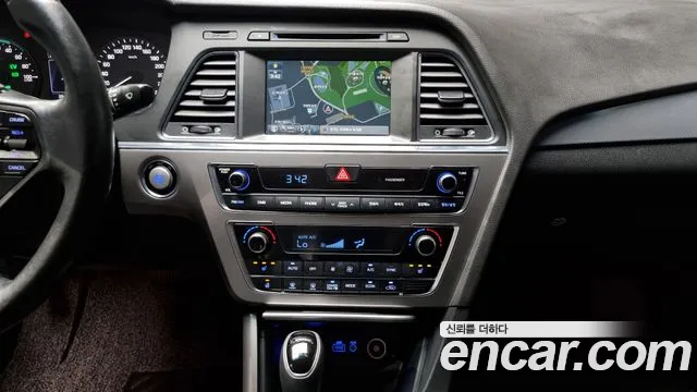 Hyundai Sonata 2015 — фото 14
