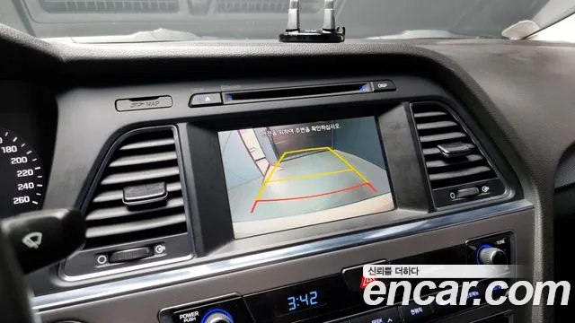 Hyundai Sonata 2015 — фото 15
