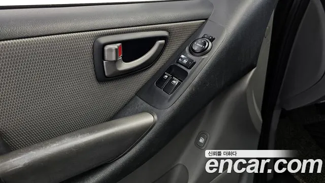 Hyundai Starex 2010 — фото 14