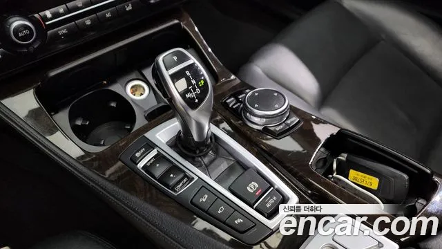 BMW 5-Series 2015 — фото 9